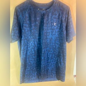 Men’s medium blue camo under armour tee shirt